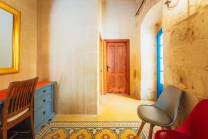 Authentic Xagħra Farmhouse with Private Pool