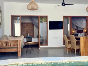 Ajolie Villa
