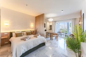 Apartamentos Occidental Banús 2&4