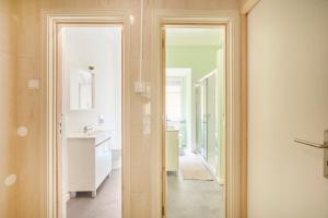 Double Rooms & Suite, Marquês de Pombal, 1min Metro