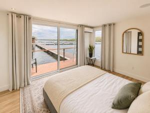 Maréa Stays, Habitation Flottante, Yacht Club TR