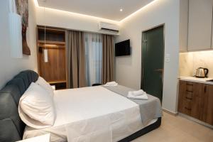 Aeolian Suite II, Zakynthos City Center