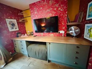 Scarlet Room at the Regency House