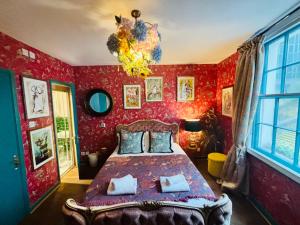 Scarlet Room at the Regency House