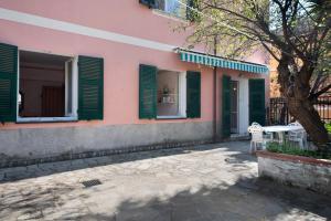 Via Daneri 2 con giardino