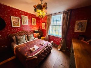 Scarlet Room at the Regency House
