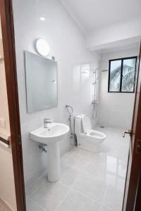 Palm Breeze 3BR Apartments
