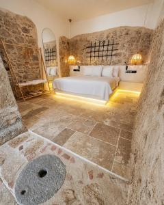 Adyton Guest House