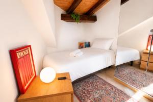 Rooftop Penthouse 3BR Sleeps 6 Historic Catania