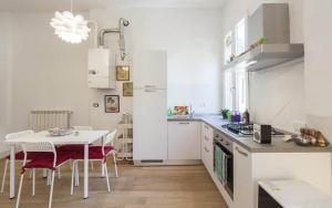 Mirasole, Bologna by Short Holidays