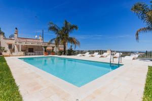 White Stone - Luxury Villa with Swimming Pool