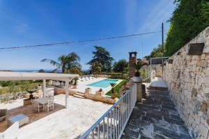 White Stone - Luxury Villa with Swimming Pool