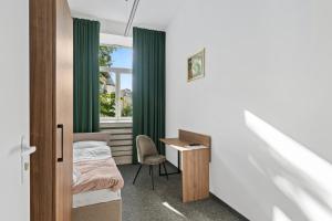 ZDZ Hostel Królewska 15