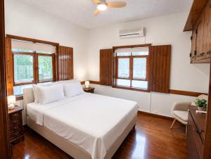 YaSou Loutraki - Spacious Cozy Apartment by the Sea