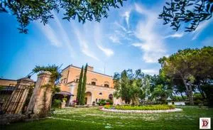 瑞莱斯雷加多米兹亚酒店 - 弗兰卡维拉丰塔纳