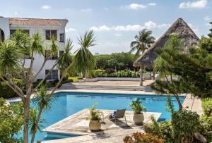 SUNNYSIDE 3 BDR with pool & wifi by Casa Paraíso