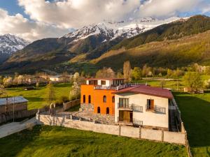 Annes Hotel in Mestia