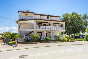Funtana Sea Breeze Apartments