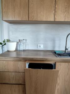Seabreeze Nest - Charming apartment near the beach