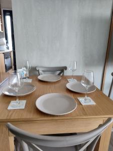 Seabreeze Nest - Charming apartment near the beach