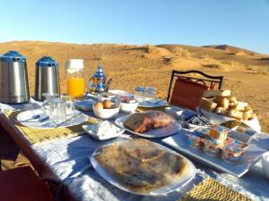OVERNIGHT BERBER CAMP