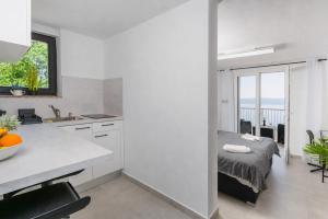 Luxury Seaview Apartment