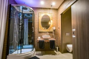 Double Room room in Hotel Ramka & Restaurant & Wine Bar
