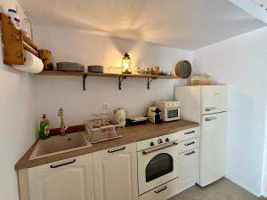 Flouras Kamariko - Authentic Rhodian Village House