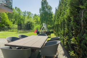 Apartamenty Jeżynowa 20 - Przestronne Apartamenty z Placem Zabaw