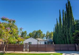 Upscale Oasis with Pool, Spa & Game Room!