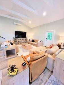 20 Acres in Virginias Wine Country w Sauna