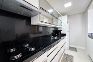 Praia de Palmas - 450m do Mar - Apto Climatizado e Residencial com Piscina - 0123
