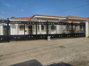 Chitre Villa by Otium