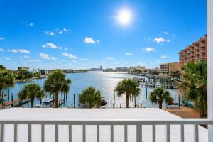 Dockside Dream