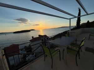 Sunset Villa