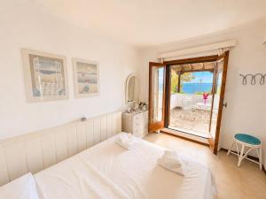 Sea Breeze House 50m from Beach - 2Floors- 6guests