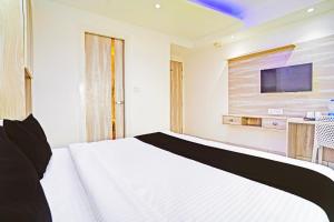 Super Hotel O Luxury Inn