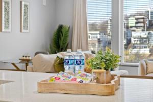 Modern 2BR Retreat Sylvan Park Near Broadway