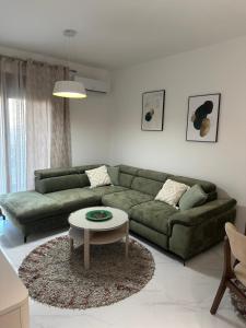 Salt & Sun Apartment