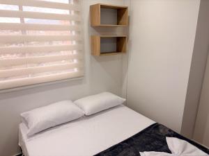 3br apt AC with pool gym sauna, Bbq 10 min Poblado