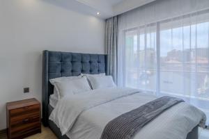 Luxury 2BR Oasis at Oak Classic