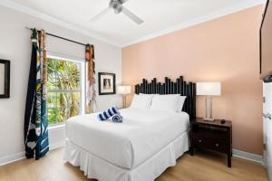 The Beach Club At Siesta #108A