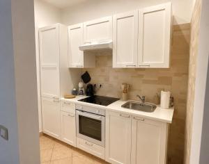 LIGEA APARTMENT - Bright Mediterranean Home with Bali-Inspired Touches - Central Anzio near Sea, Train and Bus Station