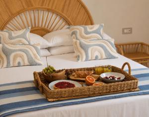 LIGEA APARTMENT - Bright Mediterranean Home with Bali-Inspired Touches - Central Anzio near Sea, Train and Bus Station