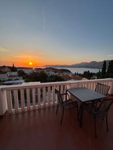 Seaview 90
