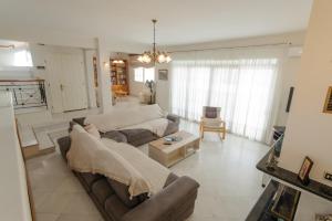 Thassos House