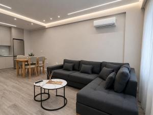 Luna Apartment