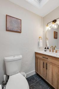 Homey Studio in Manitou Springs Walk Downtown