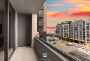 Wynwood Escape Stylish Studio with Balcony in Miami