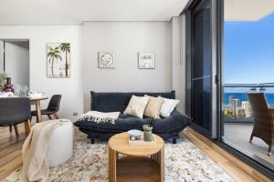 Dual Master Suites Near Broadwater High-Floor View